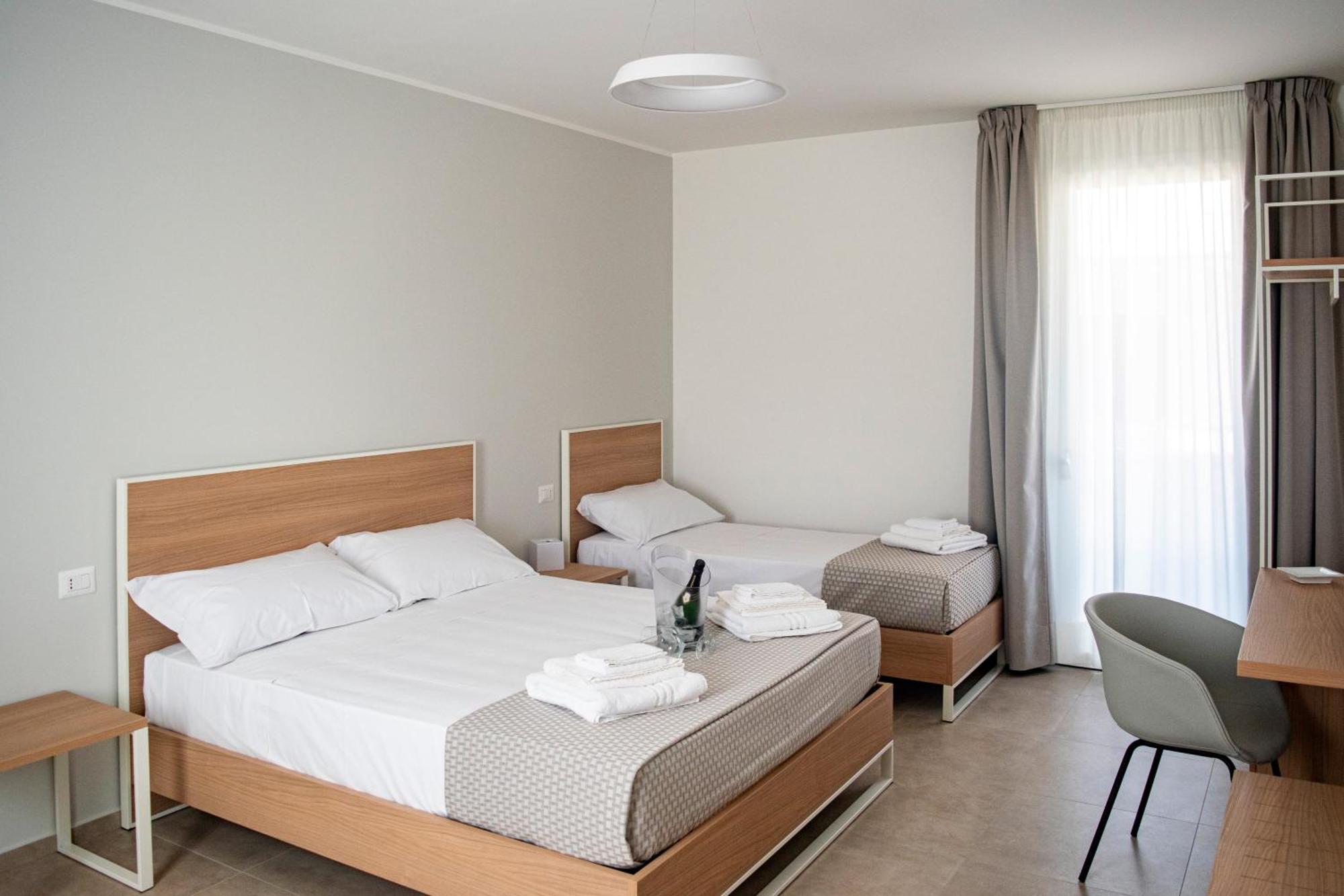 Ferrari Rooms & Apartments Porto Cesareo Buitenkant foto